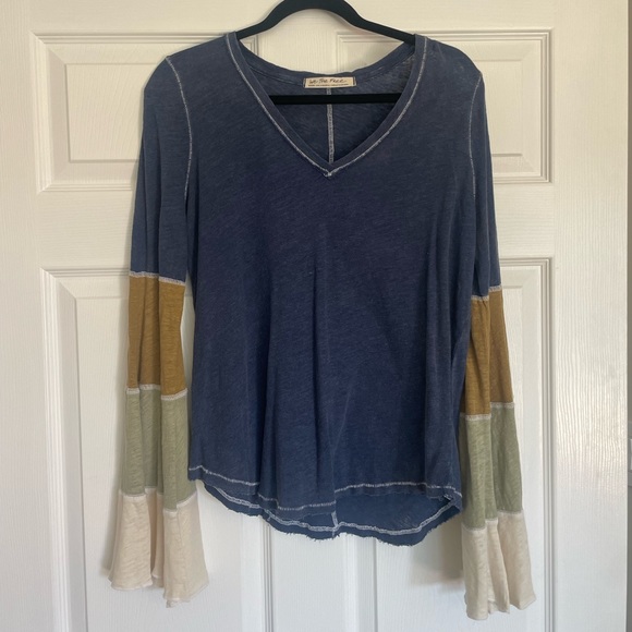 Free People - Picture 1 of 3